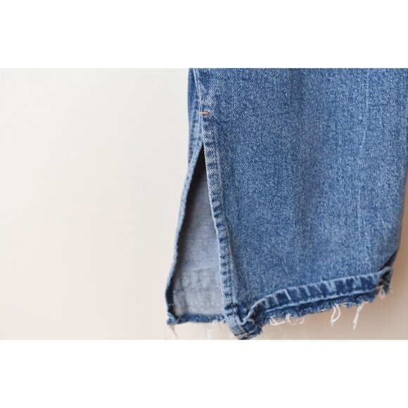 H&M Women’s Size 10 Divided Blue Jeans With Raw Hem and Side Slit Medium Wash - Picture 4 of 12